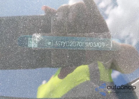 2015 Chevrolet Corvette Stingray from USA, damaged, VIN 1G1YD2D70F5103109